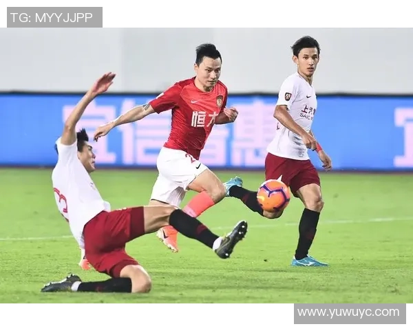 巴西国际与戈竞技激战正酣谁能在这场较量中笑到最后